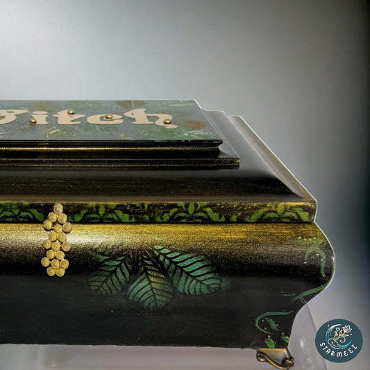 The Green Witch – Artistically Reimagined Jewellery Box